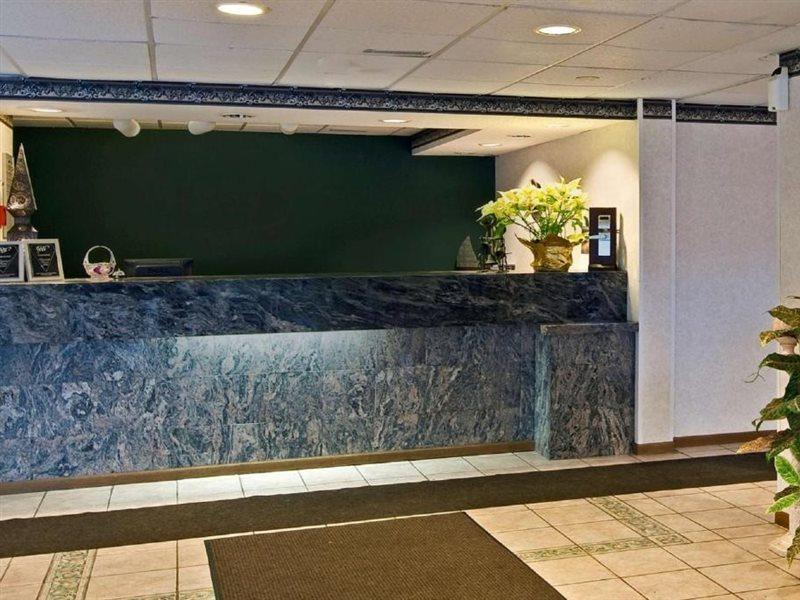 Americas Best Value Inn Уокиган Екстериор снимка