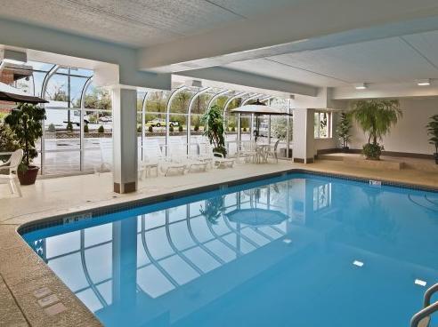 Americas Best Value Inn Уокиган Екстериор снимка